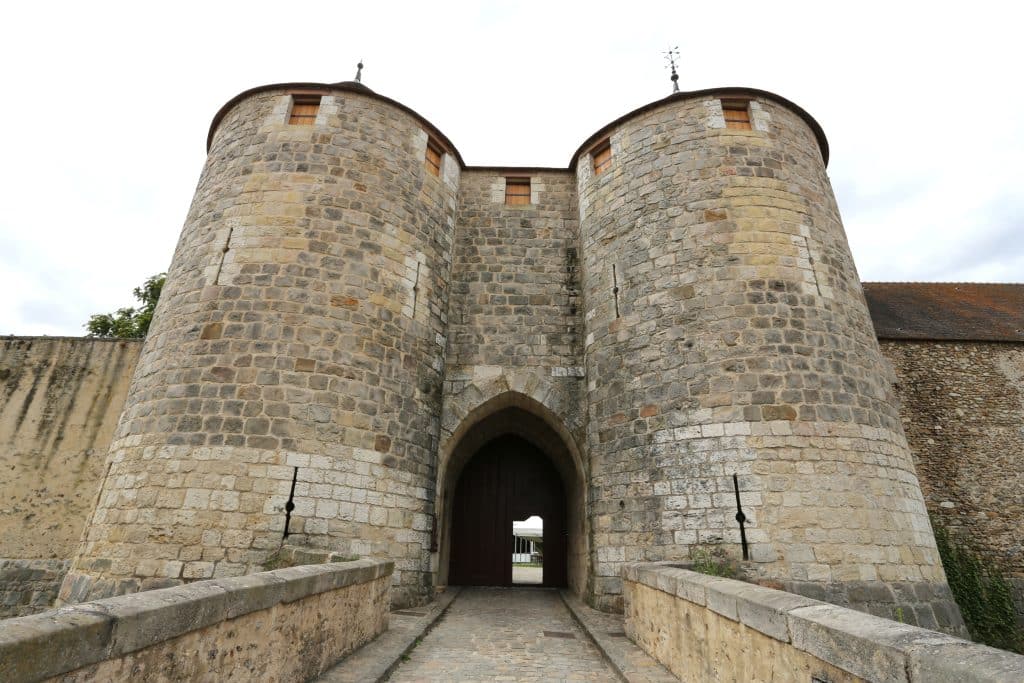 chateau près du camping dans l'Essonne